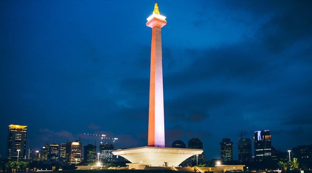 Apa itu monas?
