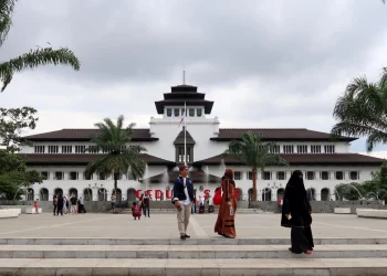Gedung Sate: Mengulik Sejarah dan Keindahan Arsitektur yang Mengagumkan